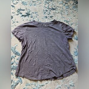 Old navy tee shirt